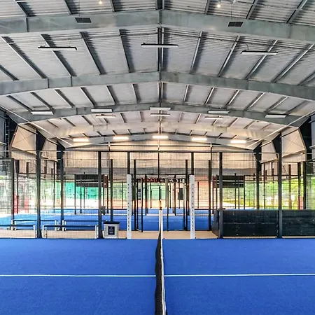 Apartamento 2 Bedroom Cozy In *