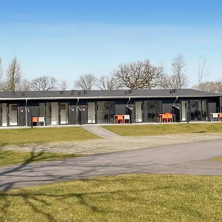 2 Bedroom Cozy In Apartamento Vejen