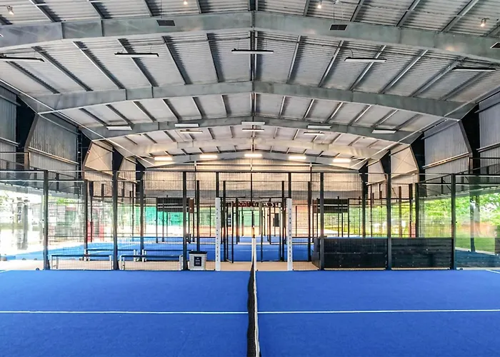 Apartamento 2 Bedroom Cozy In *